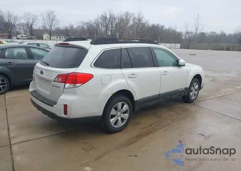 2011 Subaru Outback 2.5I Premium z USA, uszkodzony, nr VIN 4S4BRCCC5B3363896